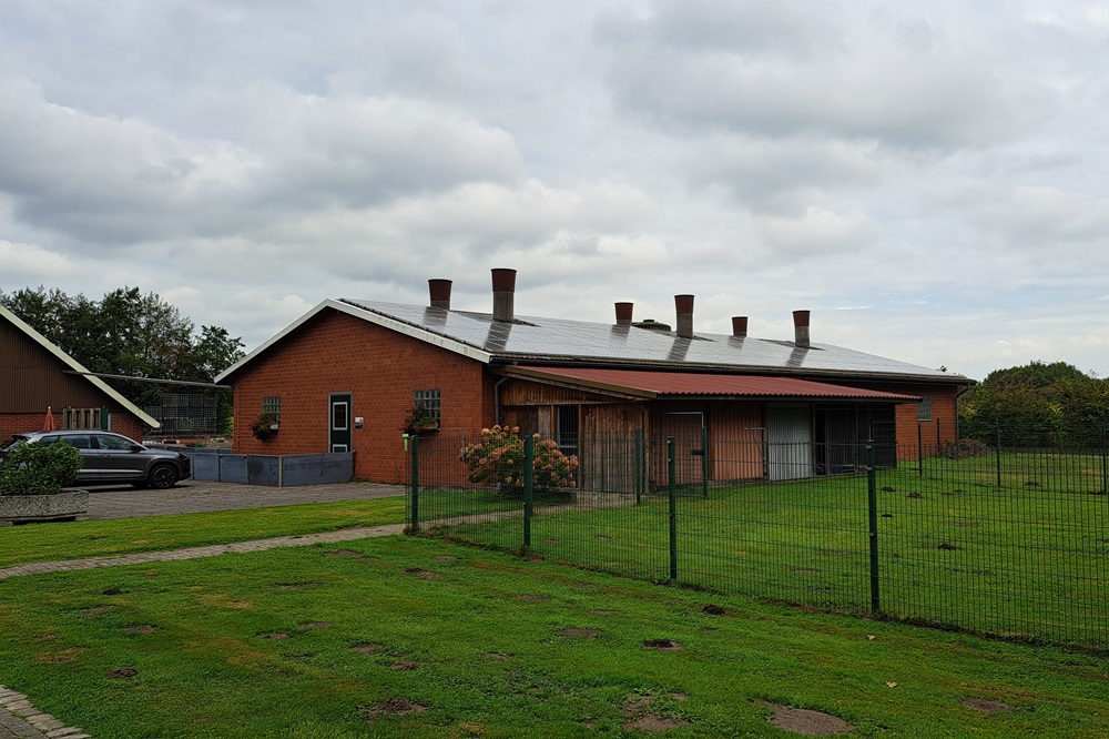 Klein stalletje barstensvol moderne techniek